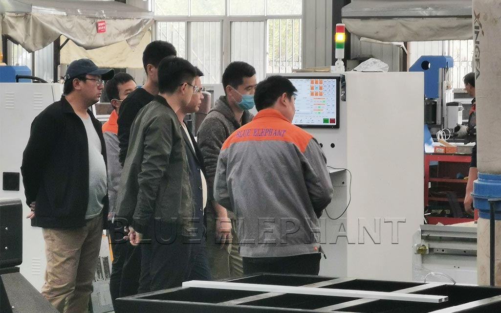 山東威?？蛻舻綇S考察直排加工中心